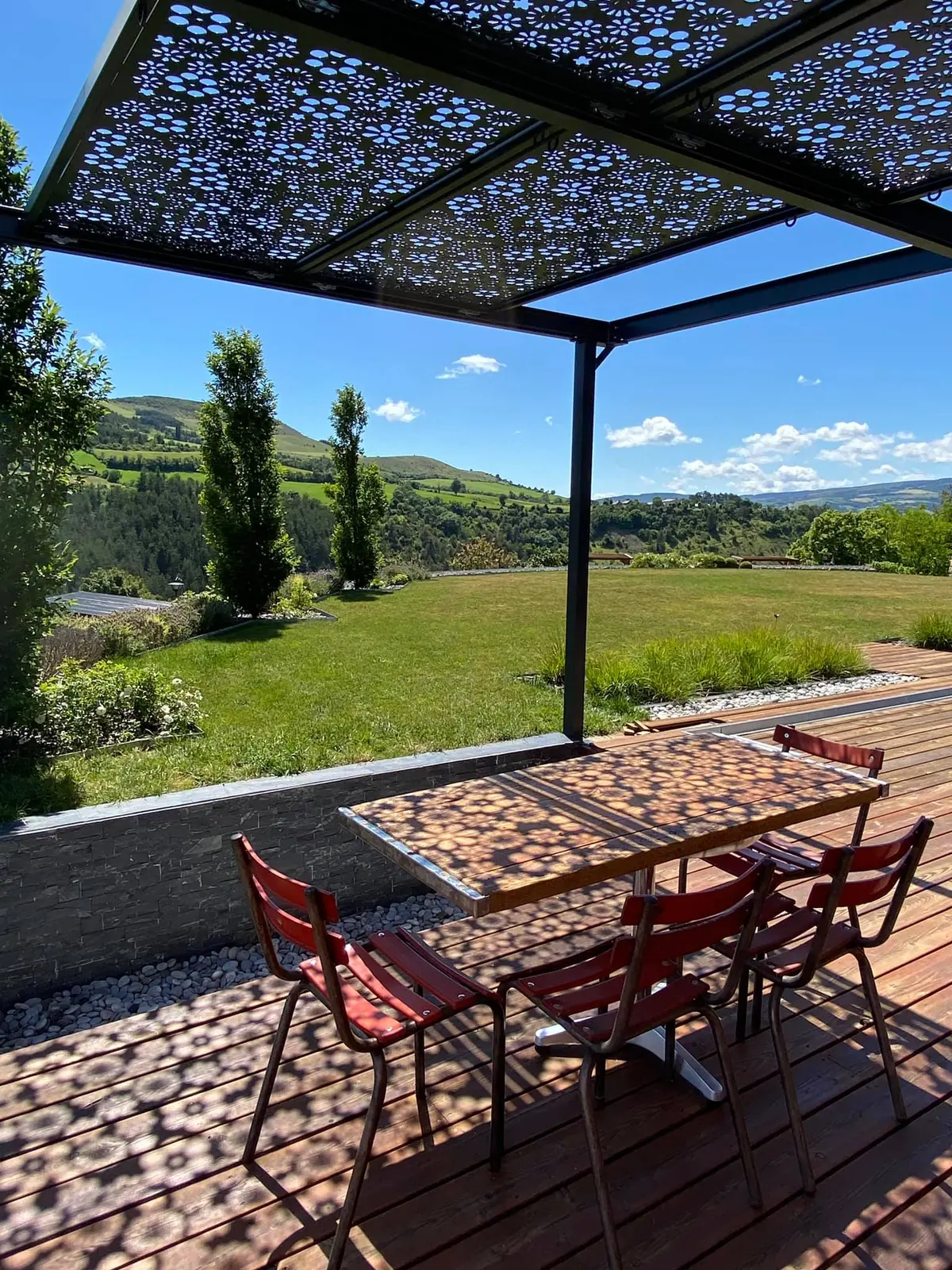 Pergola découpée